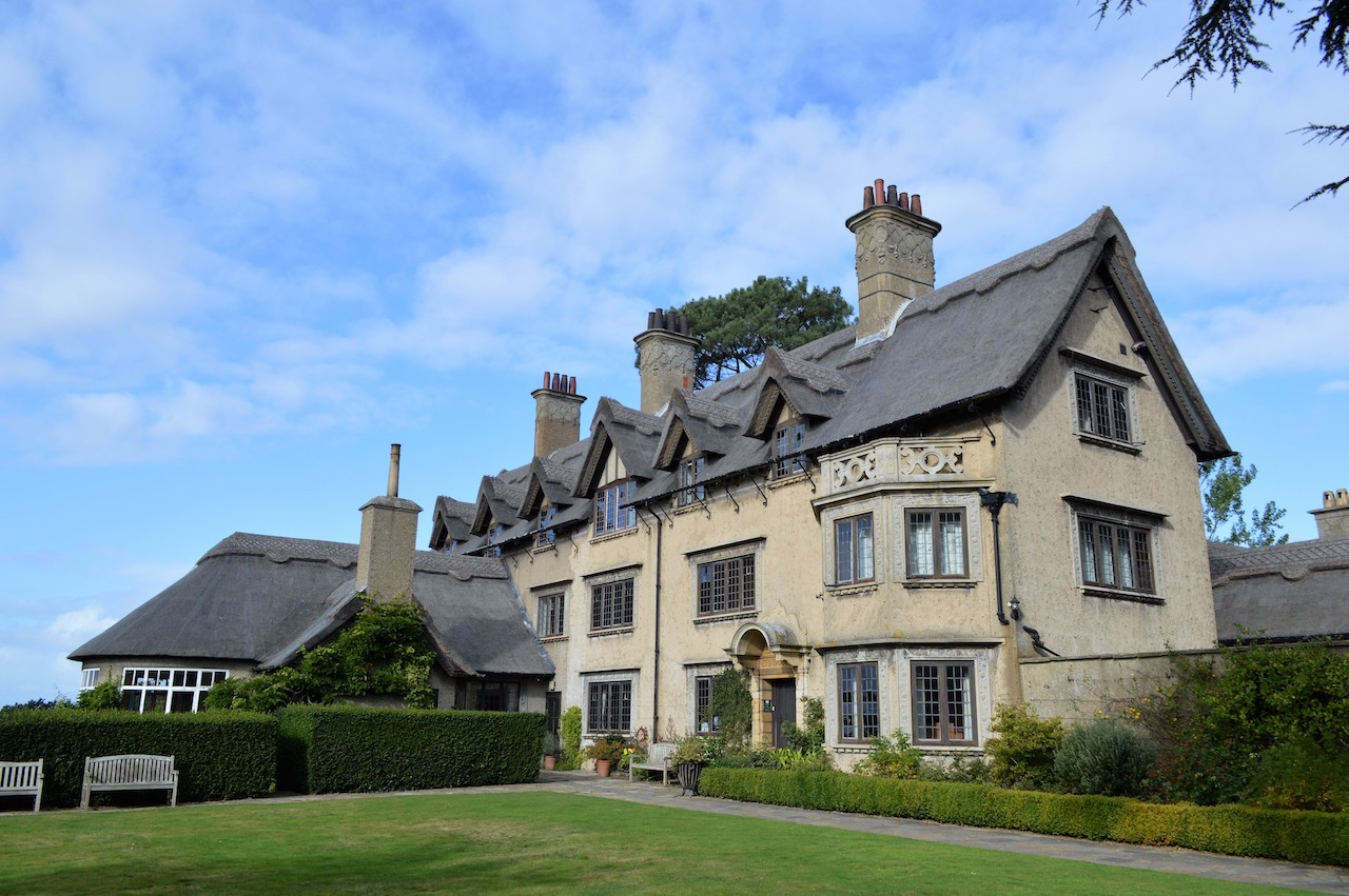 How Hill house How Hill house